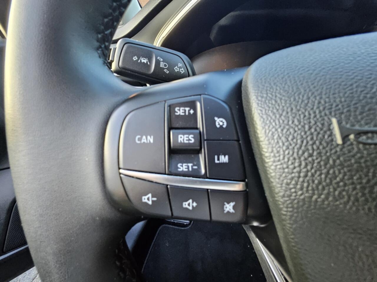 Ford FOCUS Wagon 1.0 EcoBoost 125PK Active Automaat Winterpack 17" Velgen Navigat