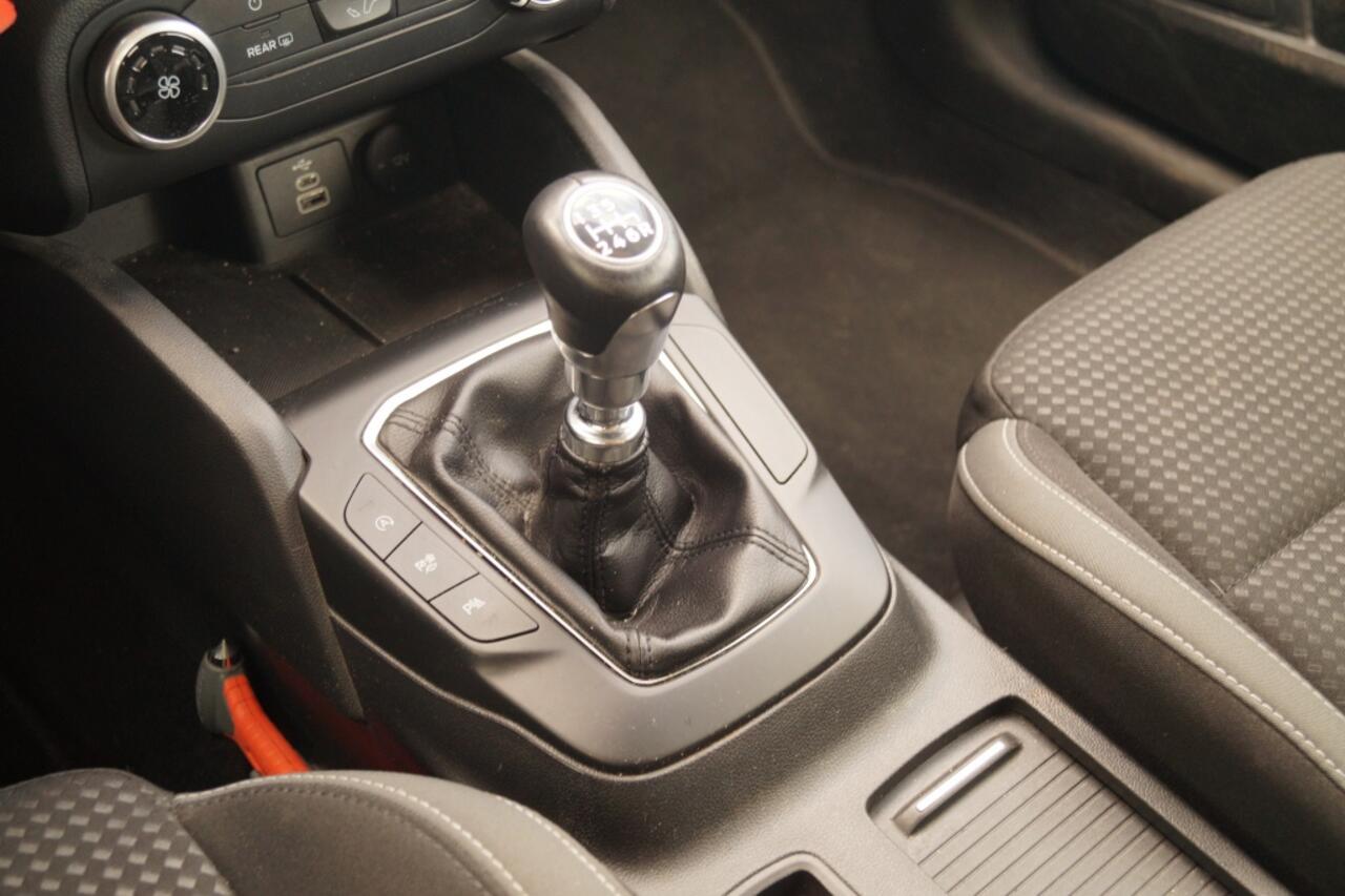 Ford FOCUS Wagon 1.0 EcoBoost 124pk Hybrid Connected -NAVI-AIRCO-PDC-