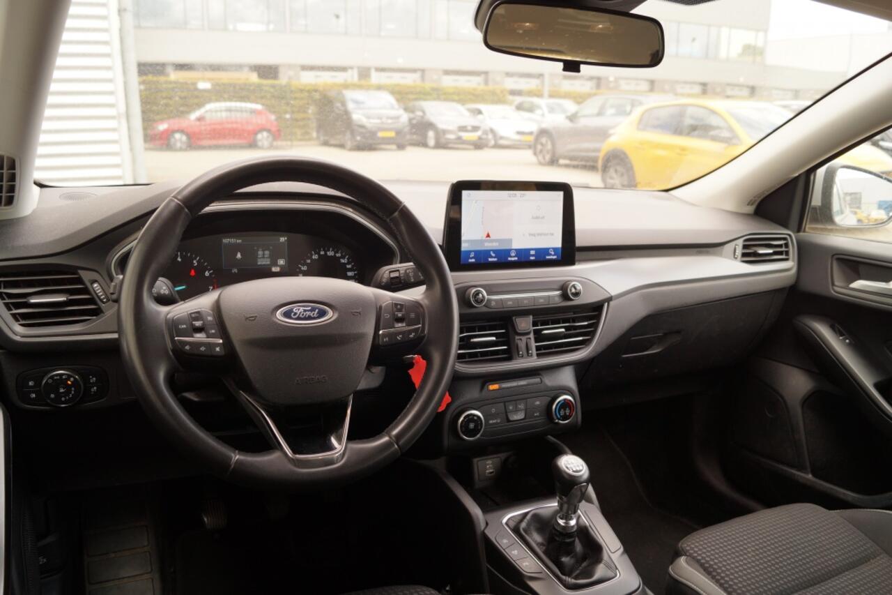 Ford FOCUS Wagon 1.0 EcoBoost 124pk Hybrid Connected -NAVI-AIRCO-PDC-