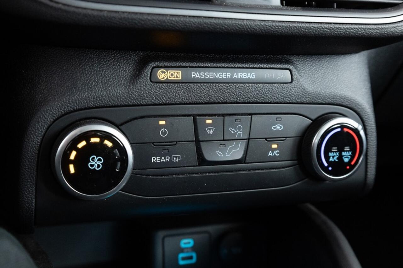 Ford FOCUS Wagon 1.0 EcoBoost Hybrid Connected ? 1e Eigenaar