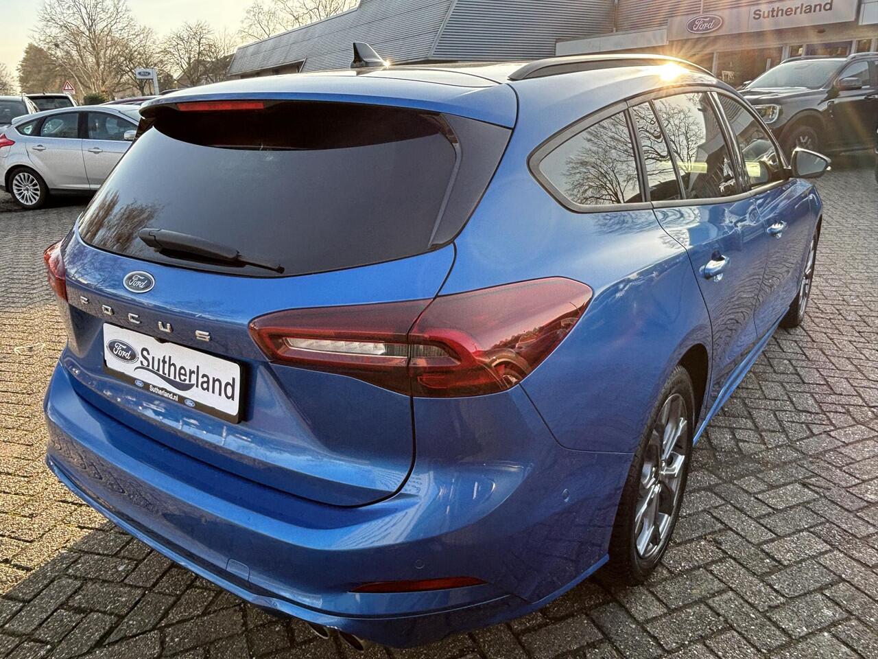 Ford FOCUS Wagon 1.5 EcoBlue ST Line Diesel Automaat! | Panoramadak | Winter Pack | Camera | BTW verrekenbaar