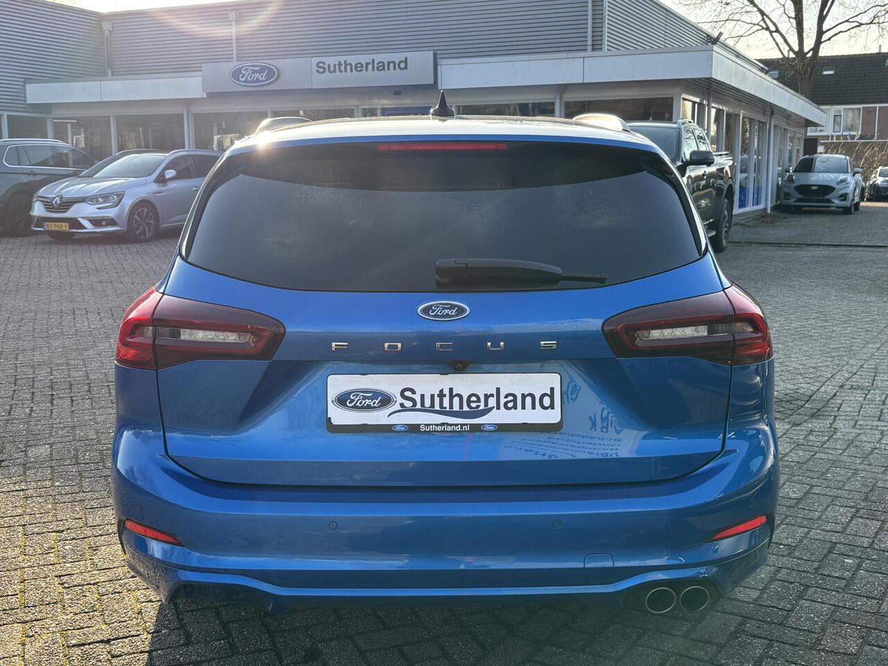 Ford FOCUS Wagon 1.5 EcoBlue ST Line Diesel Automaat! | Panoramadak | Winter Pack | Camera | BTW verrekenbaar