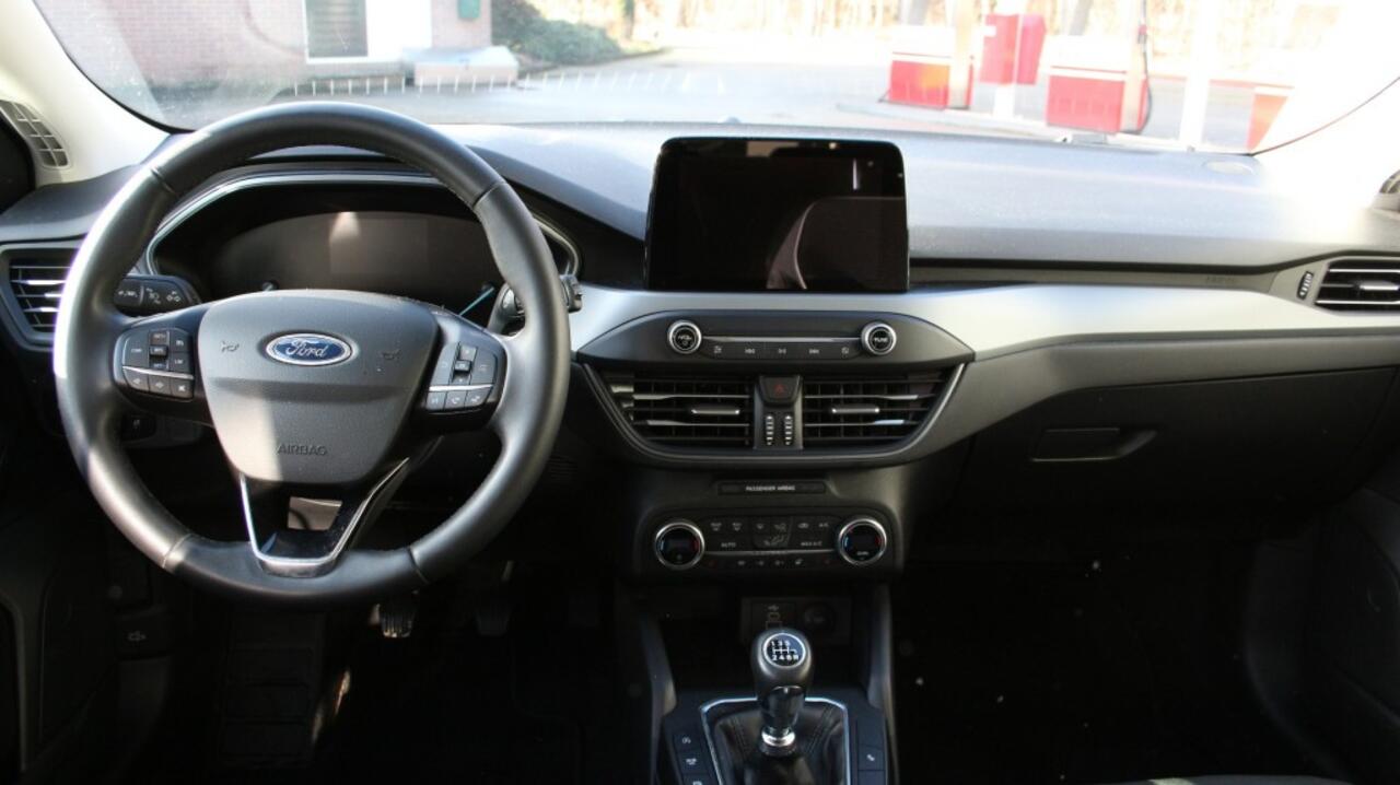 Ford FOCUS 1.0 EcoBoost Hybrid Titanium X, Stoel/stuur en voorruitverw, Camera