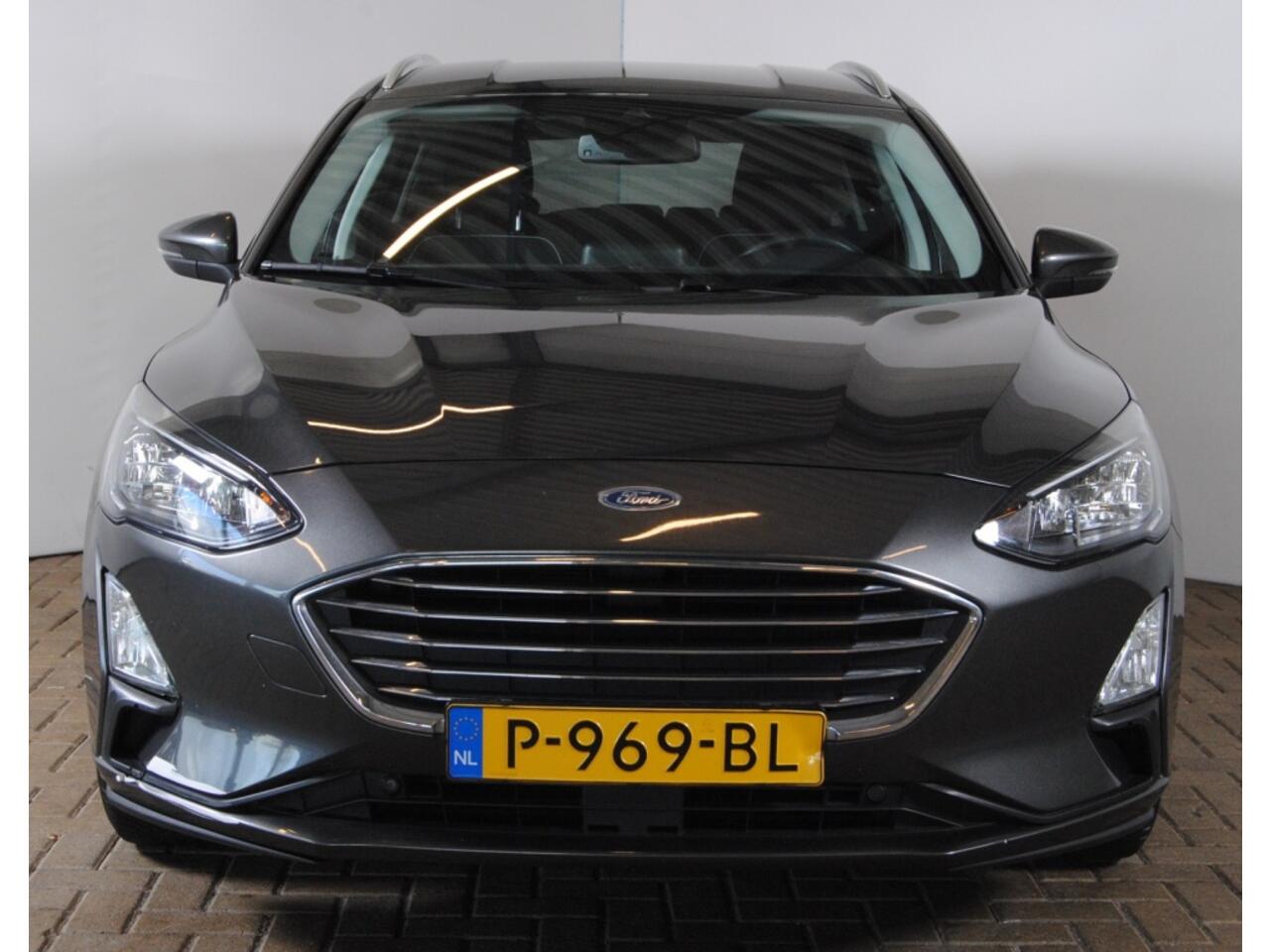 Ford FOCUS Wagon 1.0 EcoB. Tit. XBns || Trekhaak | Apple Carplay|| AUTOMAAT