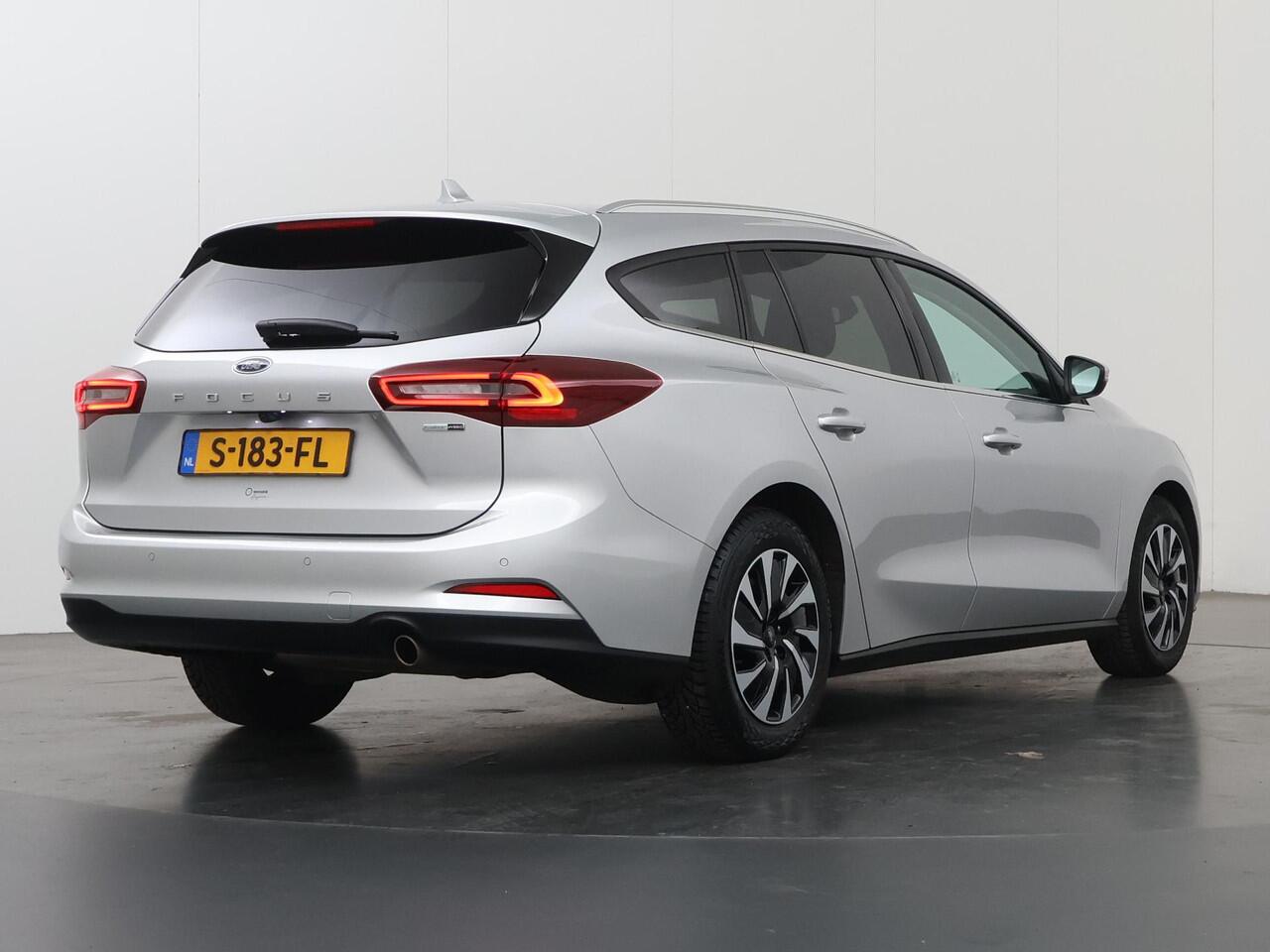 Ford FOCUS Wagon 1.0 EcoBoost Hybrid Titanium X | Navigatie | Parkeercamera | Climate Control | Cruise Control |