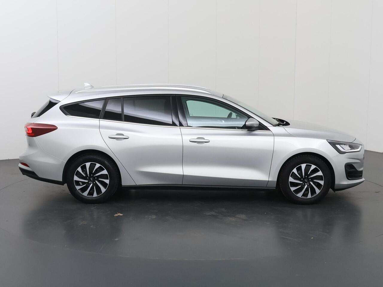 Ford FOCUS Wagon 1.0 EcoBoost Hybrid Titanium X | Navigatie | Parkeercamera | Climate Control | Cruise Control |