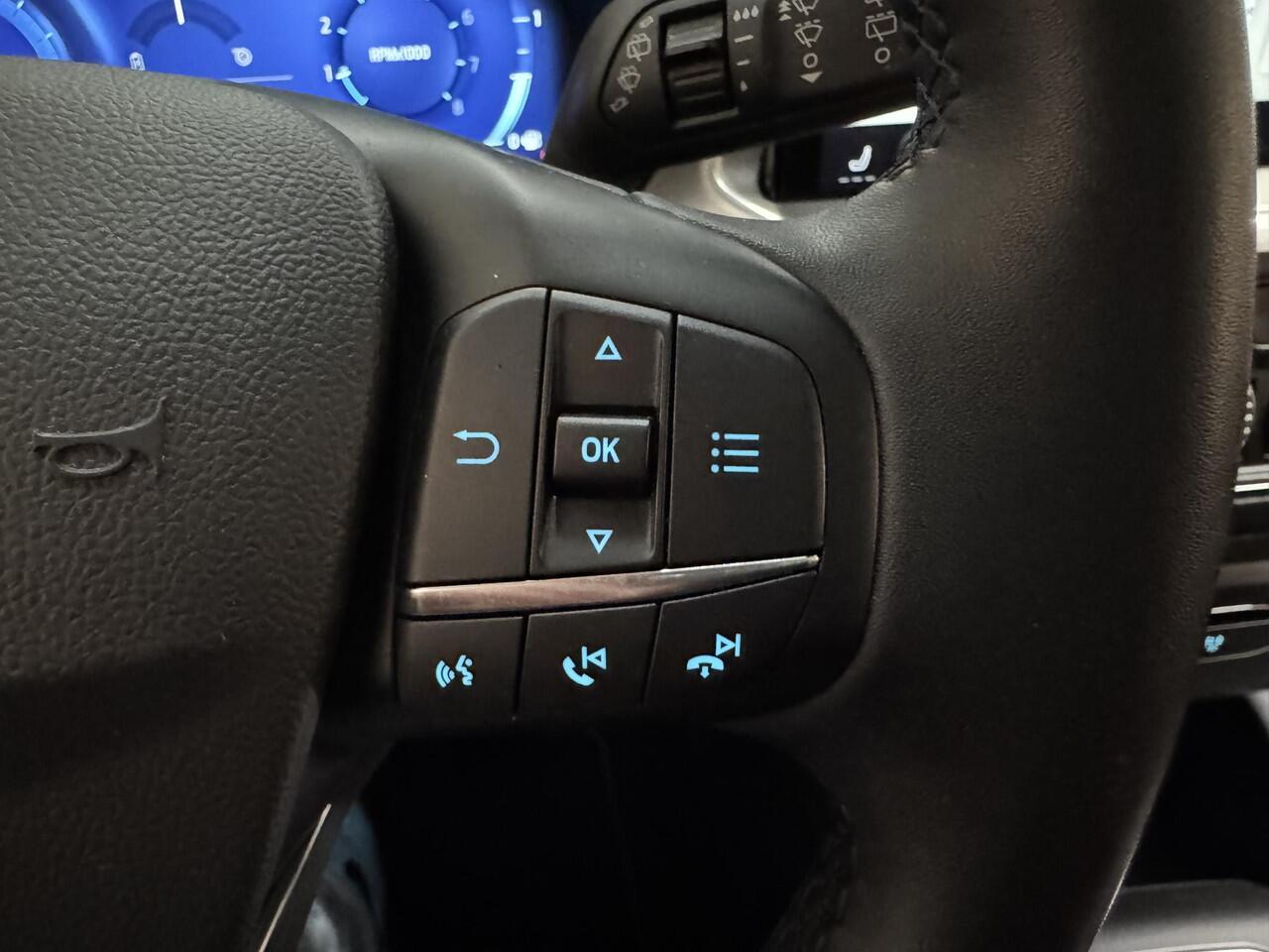 Ford FOCUS 155pk Eco Hybrid Titanium X Sync-4 Navi Camera Winter pack 18" LM 1e eigenaar 5drs Dealeronderhouden