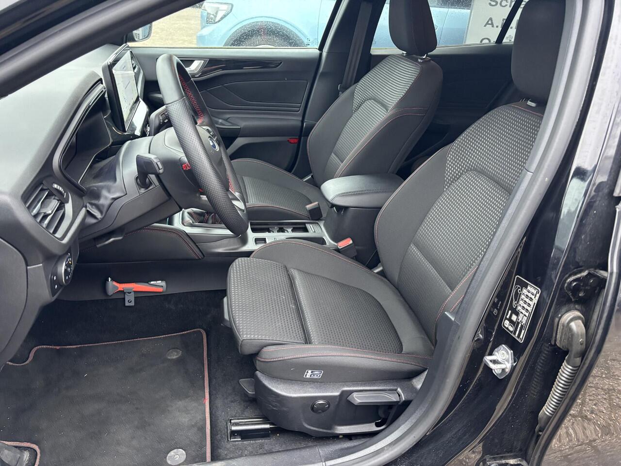 Ford FOCUS Wagon 1.0 EcoBoost Hybrid ST Line X 125pk | Adaptieve Cruise | Winter Pack | 35.000 km! | SYNC 4 |B&O Audio |