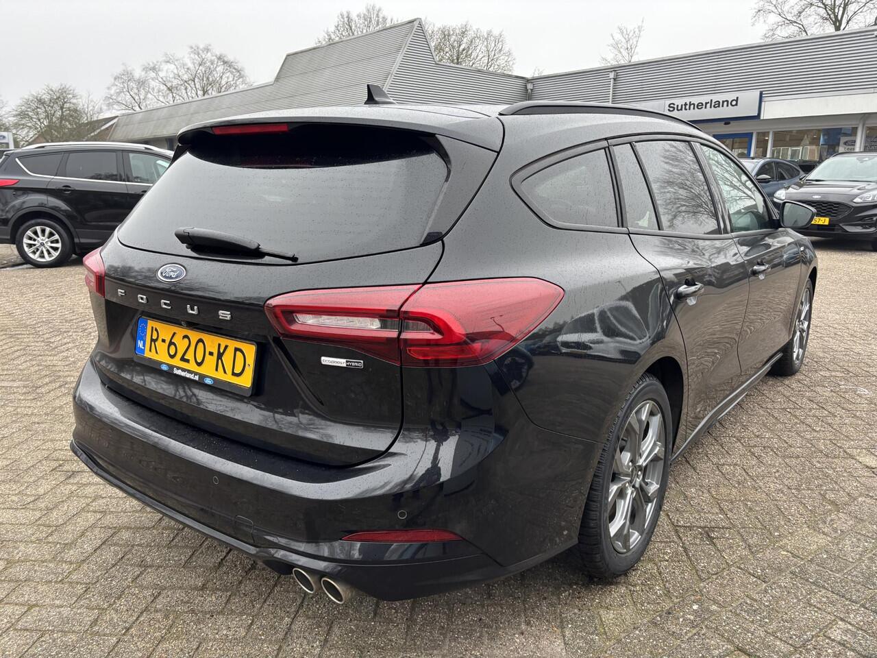 Ford FOCUS Wagon 1.0 EcoBoost Hybrid ST Line X 125pk | Adaptieve Cruise | Winter Pack | 35.000 km! | SYNC 4 |B&O Audio |