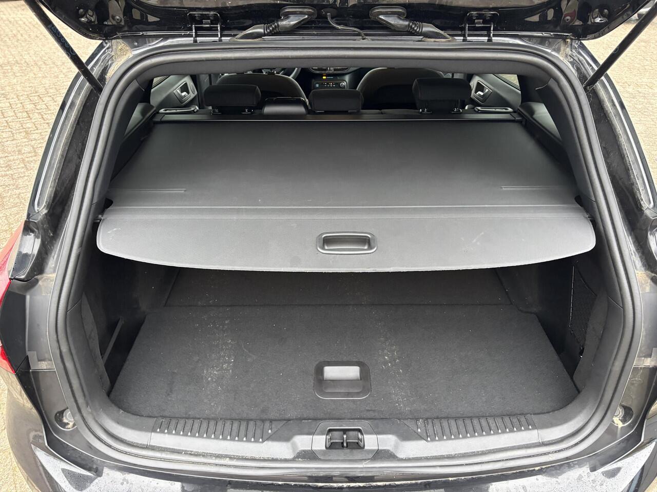 Ford FOCUS Wagon 1.0 EcoBoost Hybrid ST Line X 125pk | Adaptieve Cruise | Winter Pack | 35.000 km! | SYNC 4 |B&O Audio |