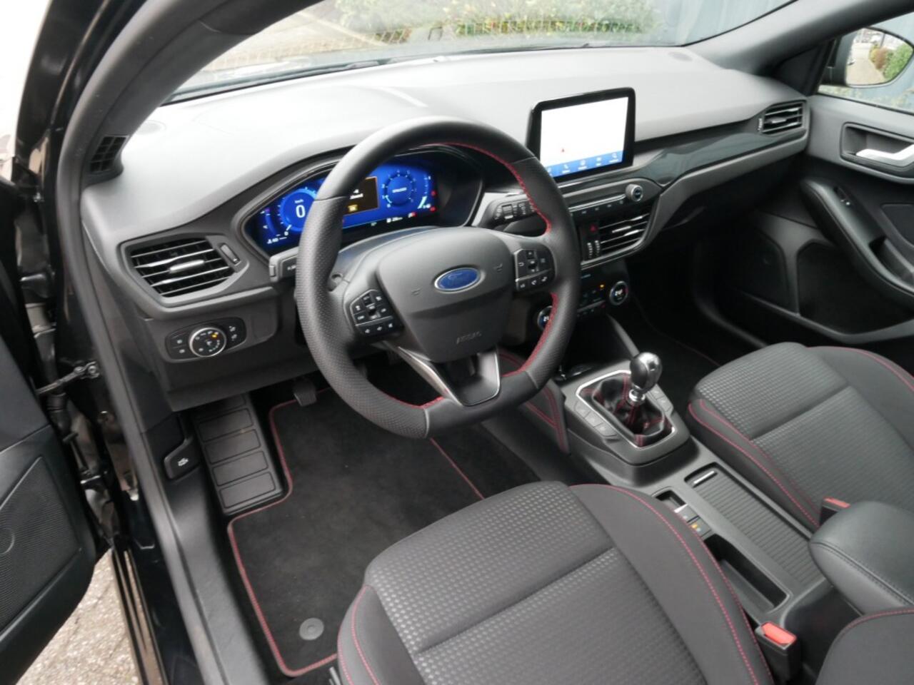 Ford FOCUS 1.0 ECOB. ST LINE **Clima//Navi//Lm **