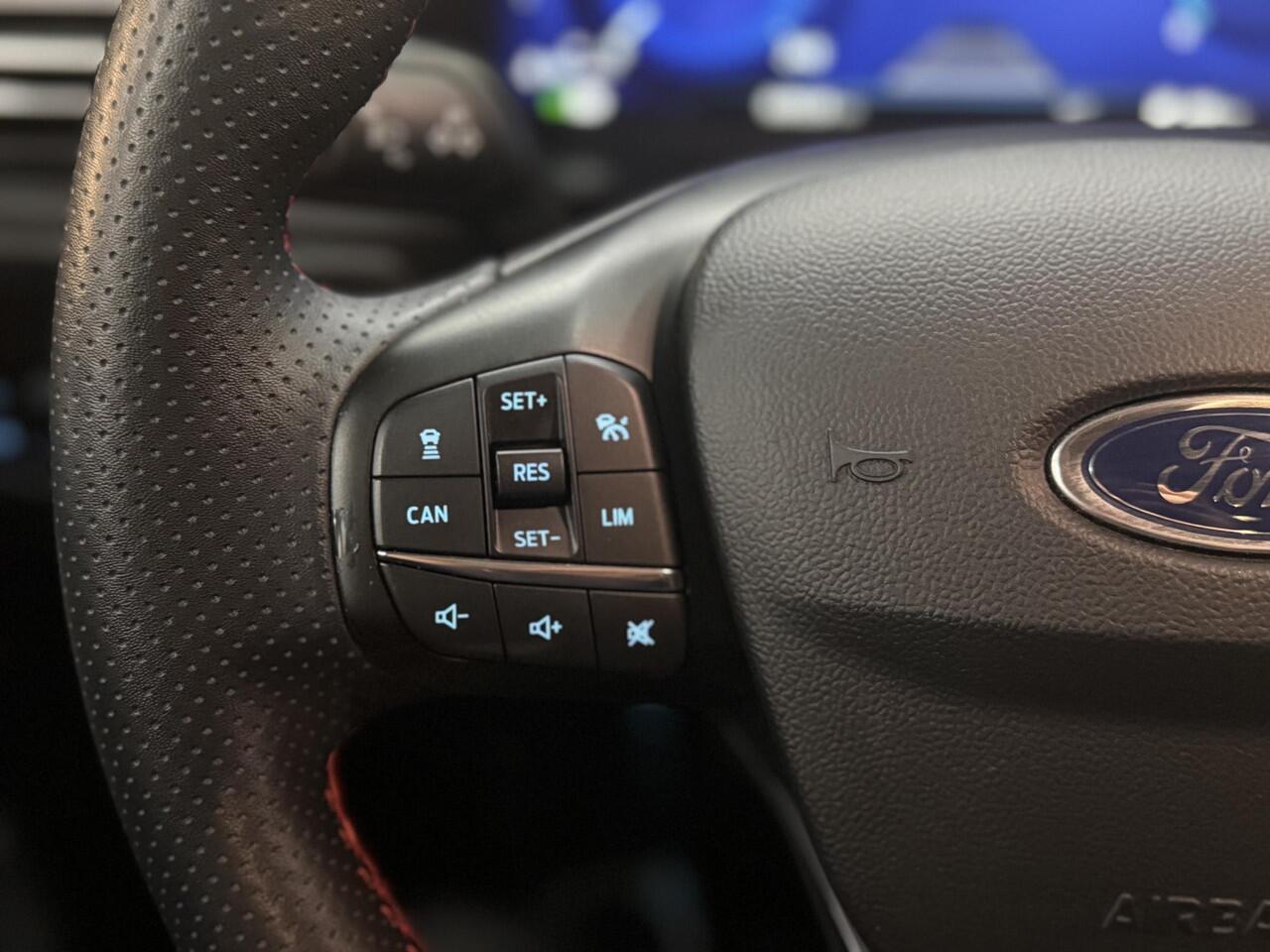 Ford FOCUS 1.0 EcoBoost Hybrid ST Line X Sync-4 Trekhaak Camera Winter Dodehoek Adap. Cruise pack AGR Stoel Wagon