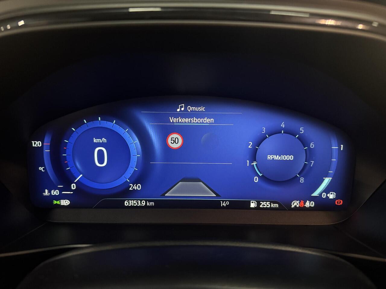 Ford FOCUS 1.0 EcoBoost Hybrid ST Line X Sync-4 Trekhaak Camera Winter Dodehoek Adap. Cruise pack AGR Stoel Wagon