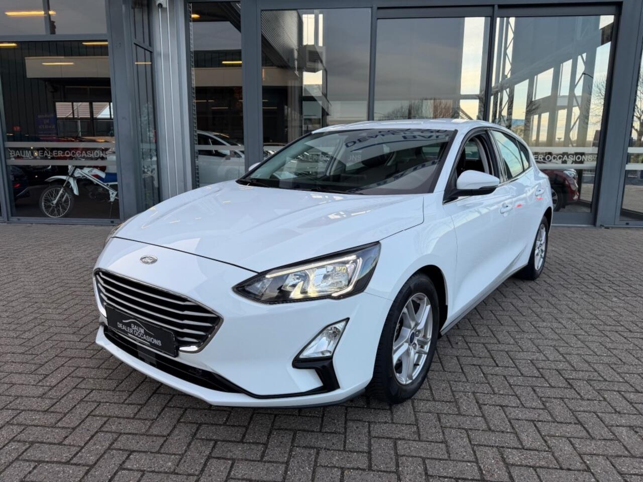 Ford FOCUS 1.0 EB TREND EDITION BUSINESS NAVI AIRCO PDC