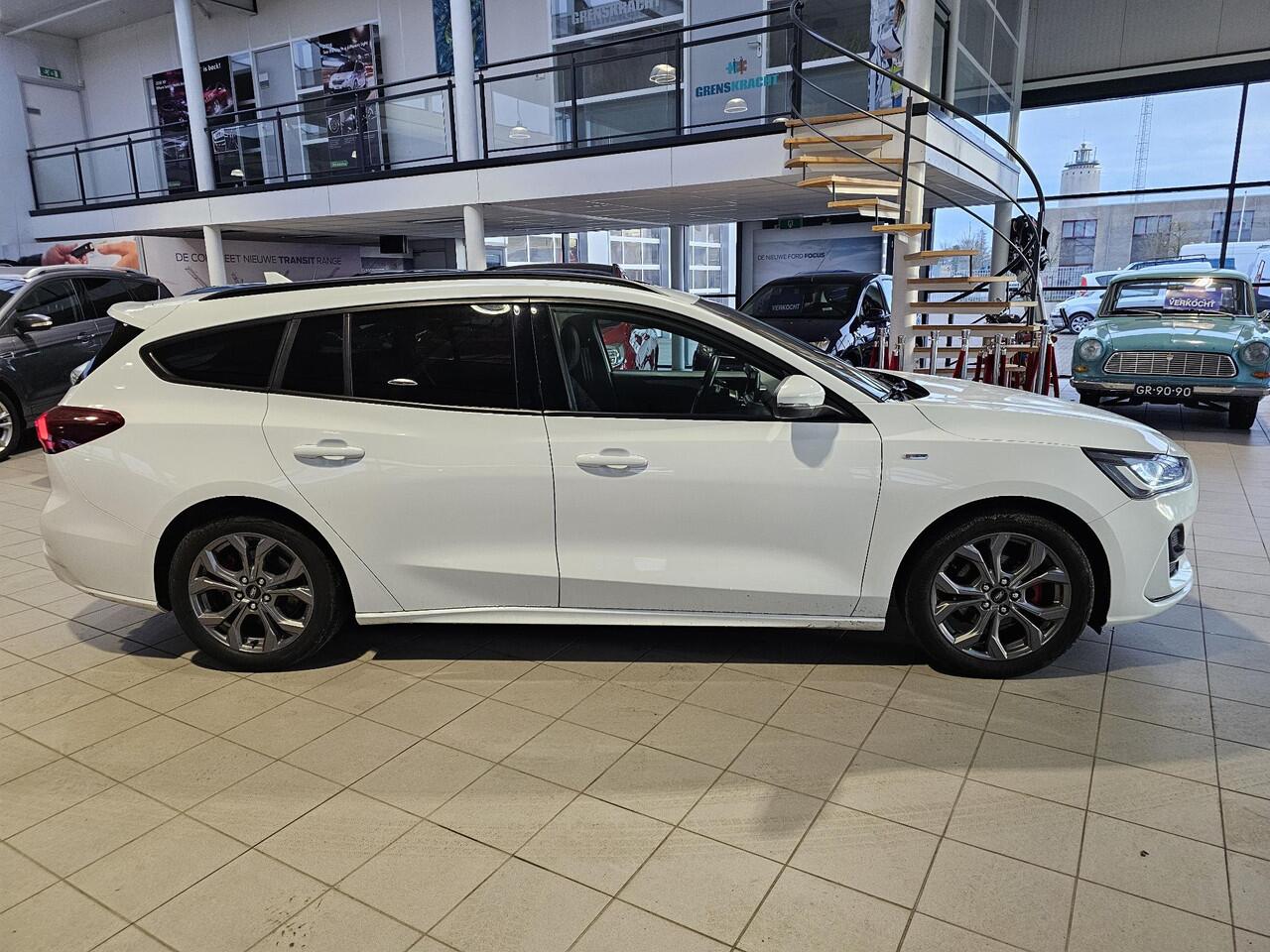 Ford FOCUS Wagon 1.0 EcoBoost Hybrid ST Line X