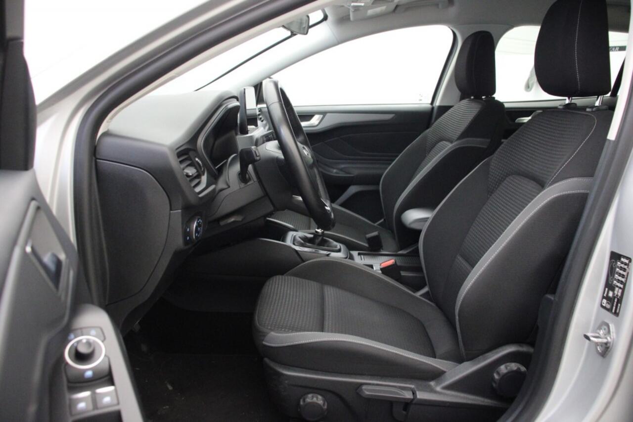 Ford FOCUS Wagon 1.0 EcoBoost Hybrid Titanium - Carplay, Navi, Cruise