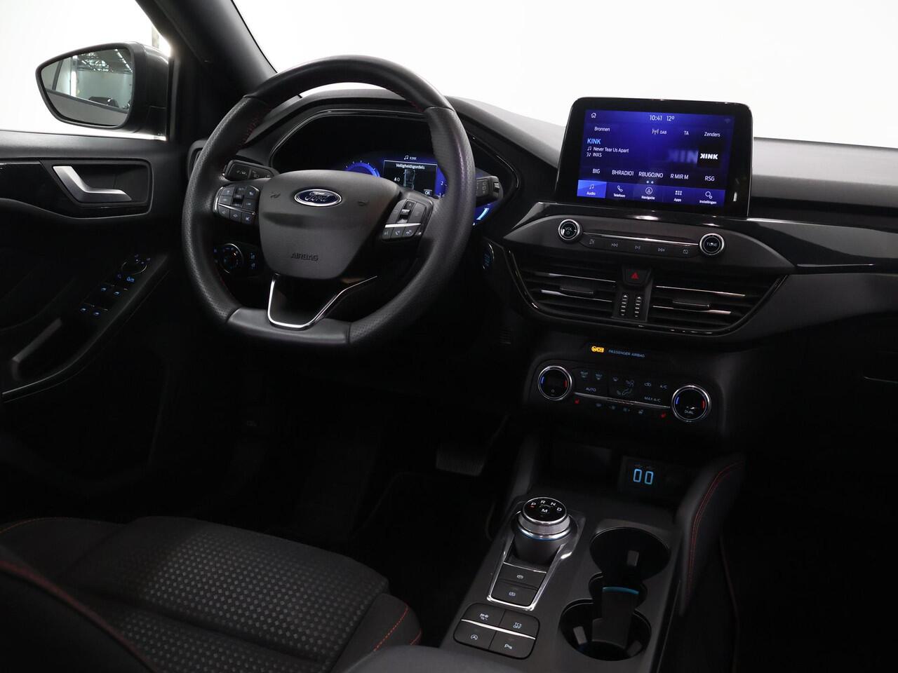 Ford FOCUS 1.5 EcoBoost ST Line X Business | Winterpakket | Cruise Control Adaptief | Full LED | Parkeercamera | Climate Control |