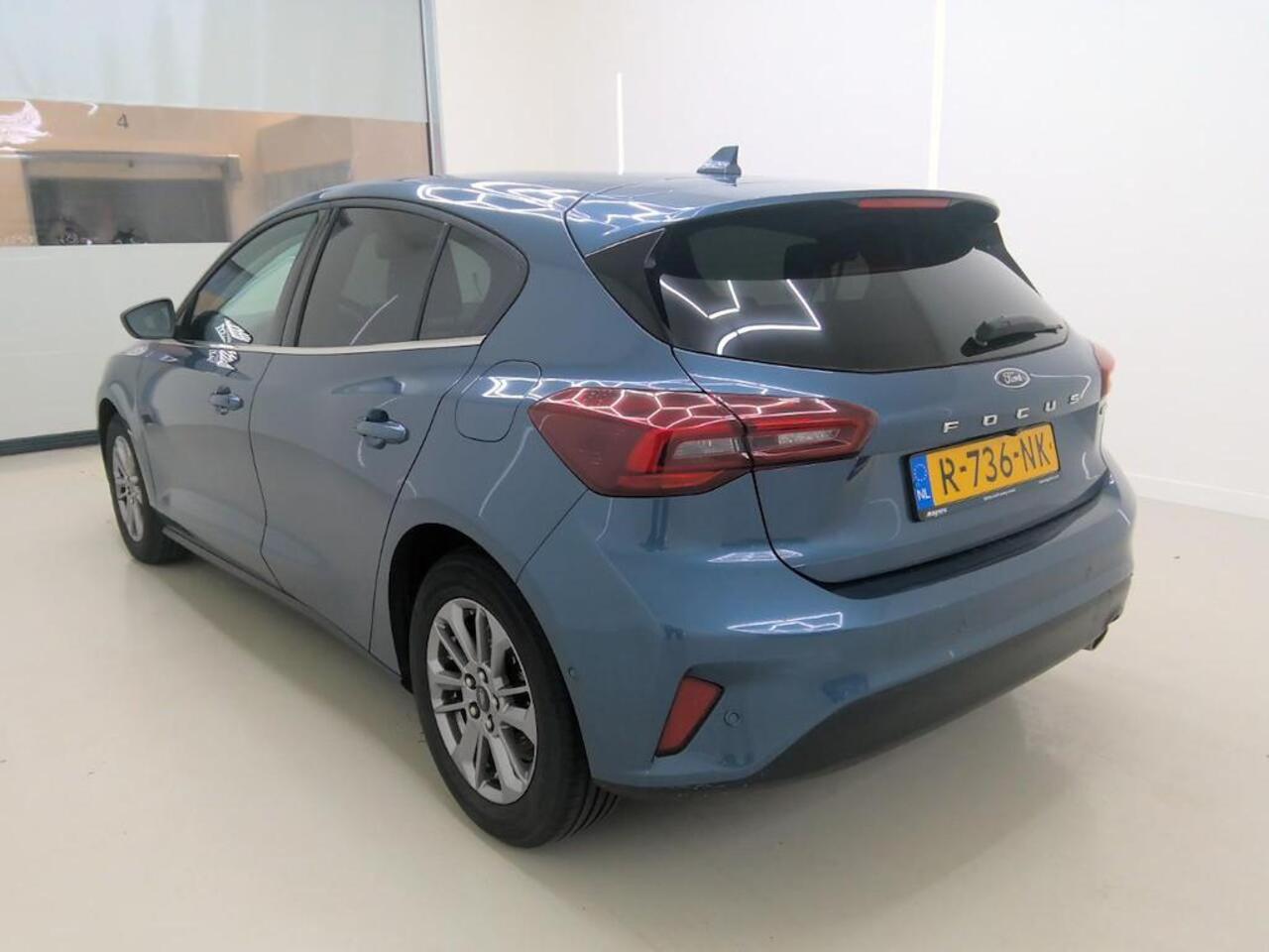 Ford FOCUS 1.0 EcoBoost Hybrid Titanium Navi Camera Winter Parking pack Privacy Glass 5drs Dealeronderhouden