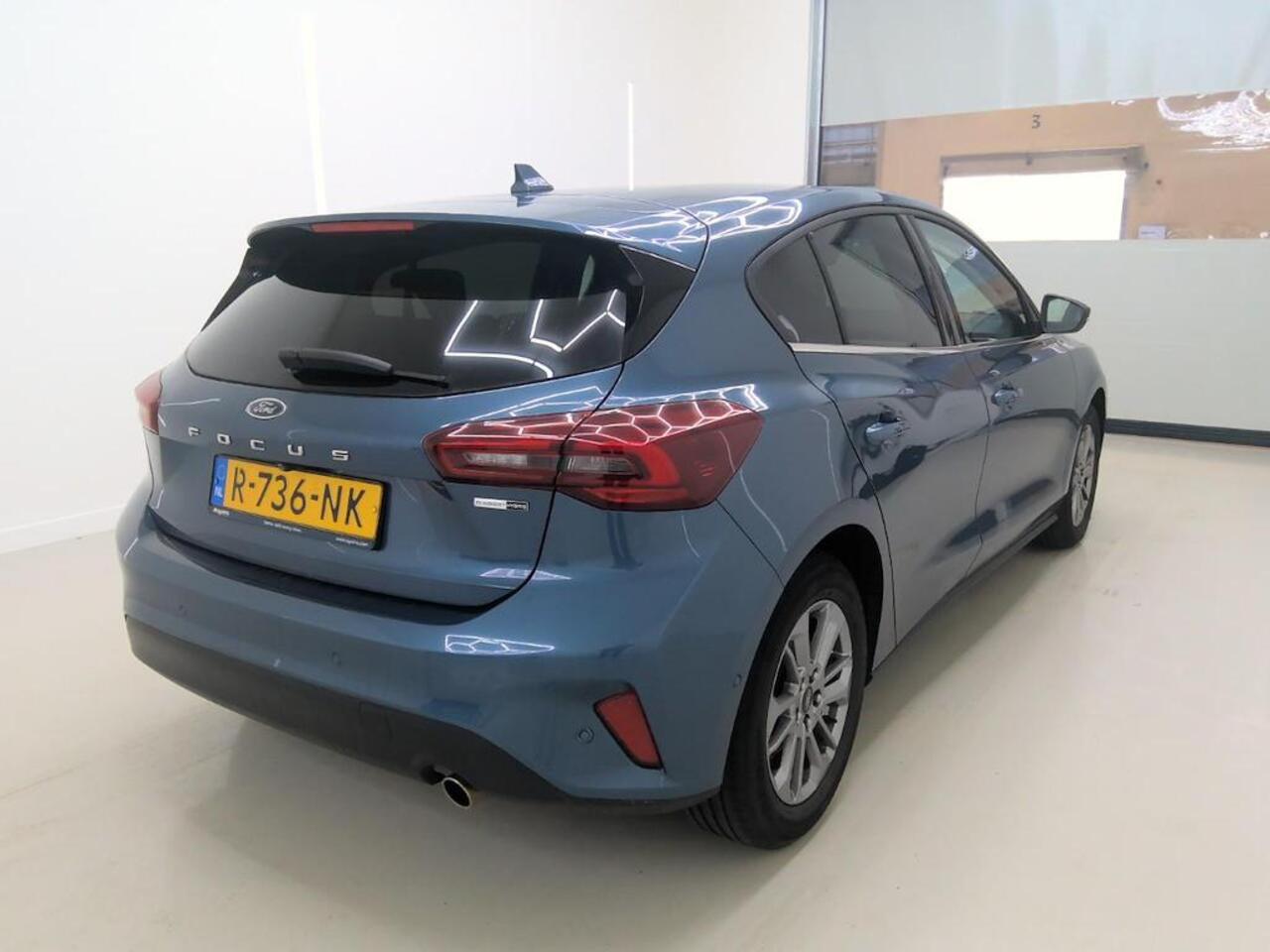 Ford FOCUS 1.0 EcoBoost Hybrid Titanium Navi Camera Winter Parking pack Privacy Glass 5drs Dealeronderhouden