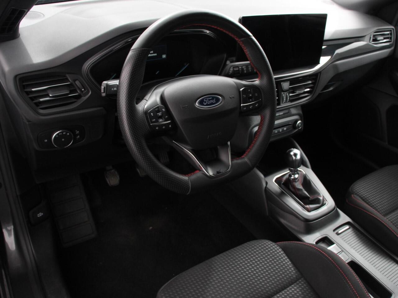 Ford FOCUS 1.0 125 PK Hybrid ST Line Groot Scherm! Navigatie Climate Control Led Dab Camera Parkeer sensoren Cruise Control Lichtmetalen velgen