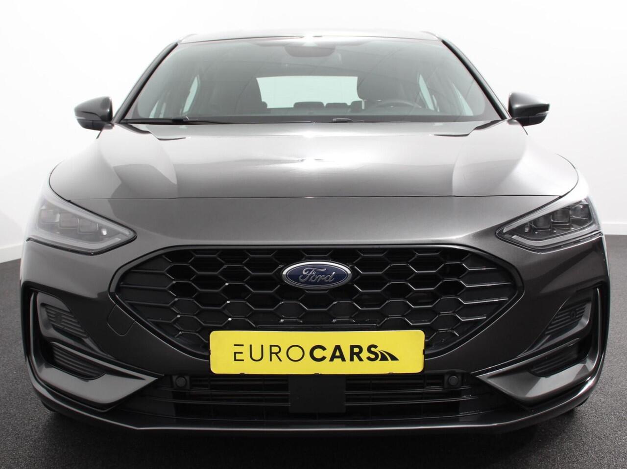 Ford FOCUS 1.0 125 PK Hybrid ST Line Groot Scherm! Navigatie Climate Control Led Dab Camera Parkeer sensoren Cruise Control Lichtmetalen velgen