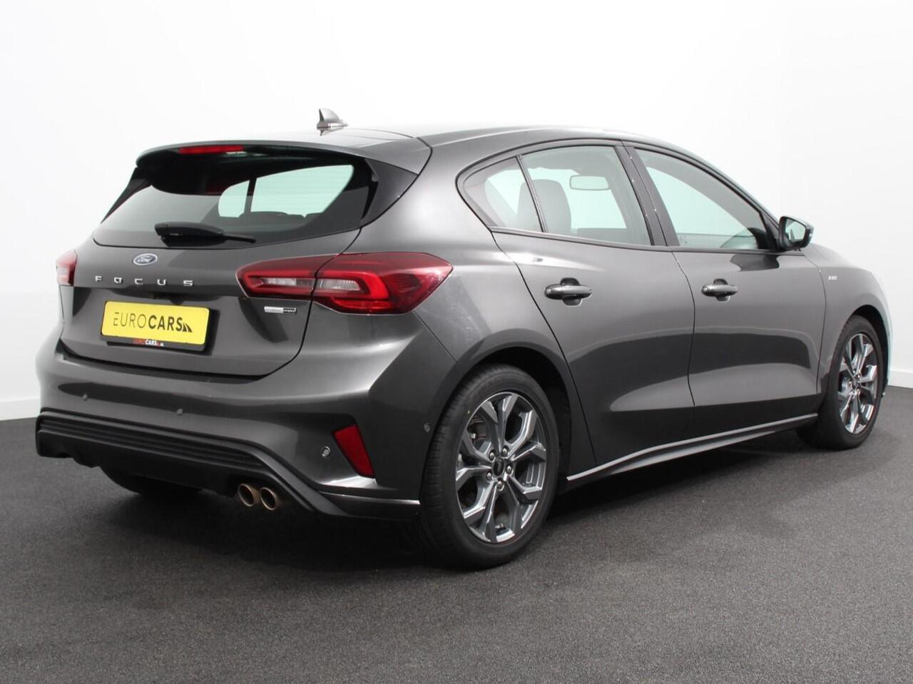 Ford FOCUS 1.0 125 PK Hybrid ST Line Groot Scherm! Navigatie Climate Control Led Dab Camera Parkeer sensoren Cruise Control Lichtmetalen velgen