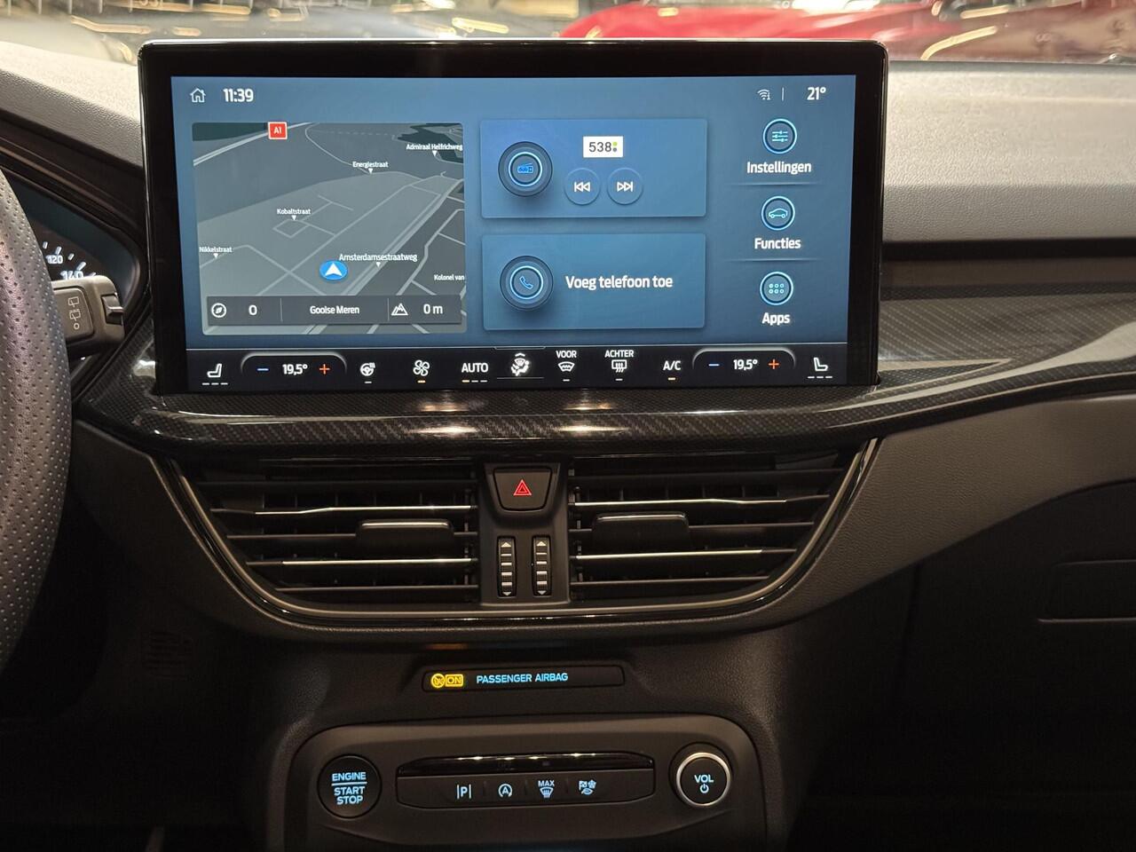 Ford FOCUS 1.0 EcoB Hybrid ST Line Sync-4 Navi Winter pack 18" LM velgen Full LED Privacy Glass Wagon