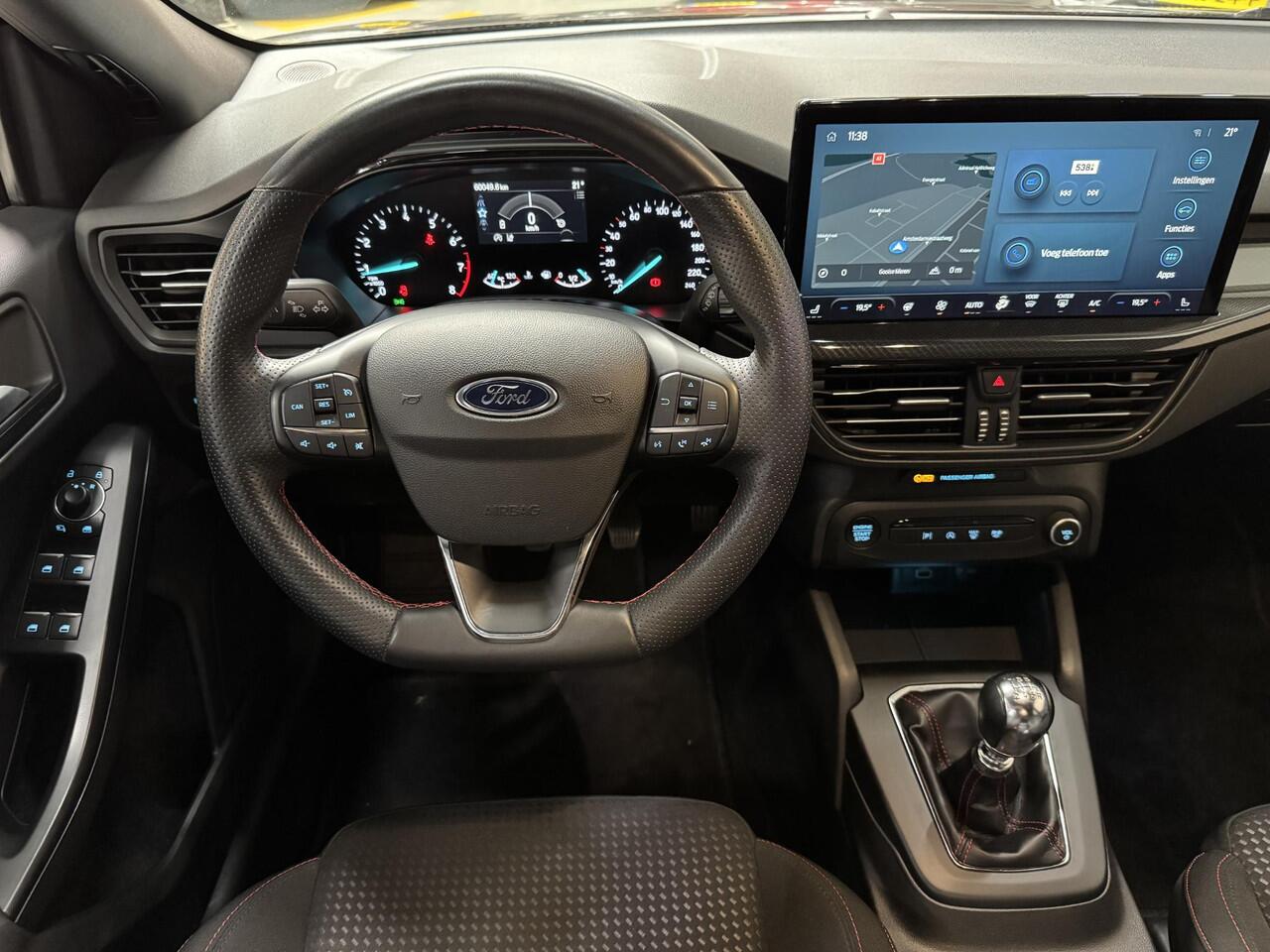 Ford FOCUS 1.0 EcoB Hybrid ST Line Sync-4 Navi Winter pack 18" LM velgen Full LED Privacy Glass Wagon