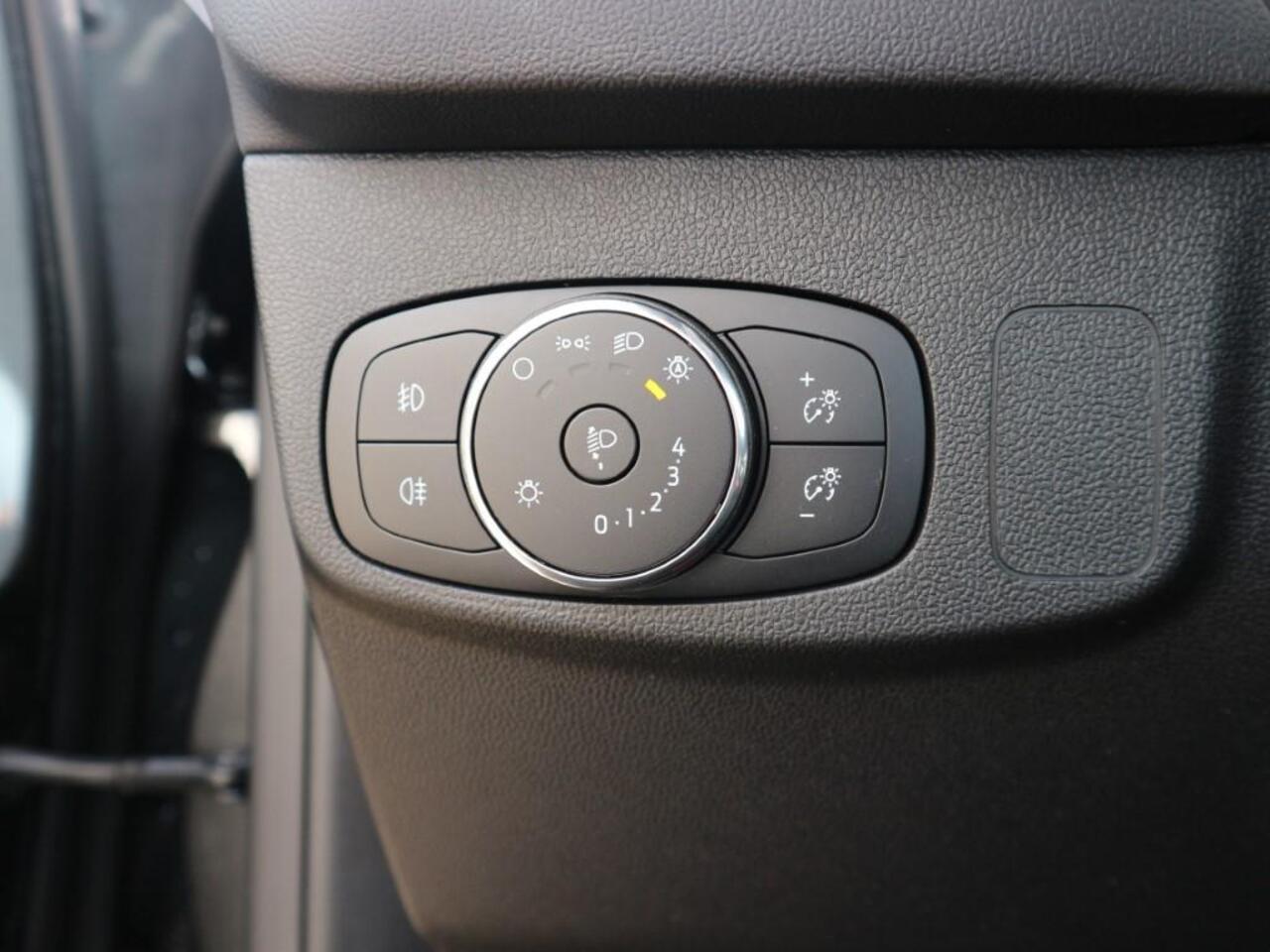 Ford FOCUS Wagon 1.0 EcoBoost Hybrid ST Line Style 125pk met Parking-, Winter-, Family-, en Design Pack