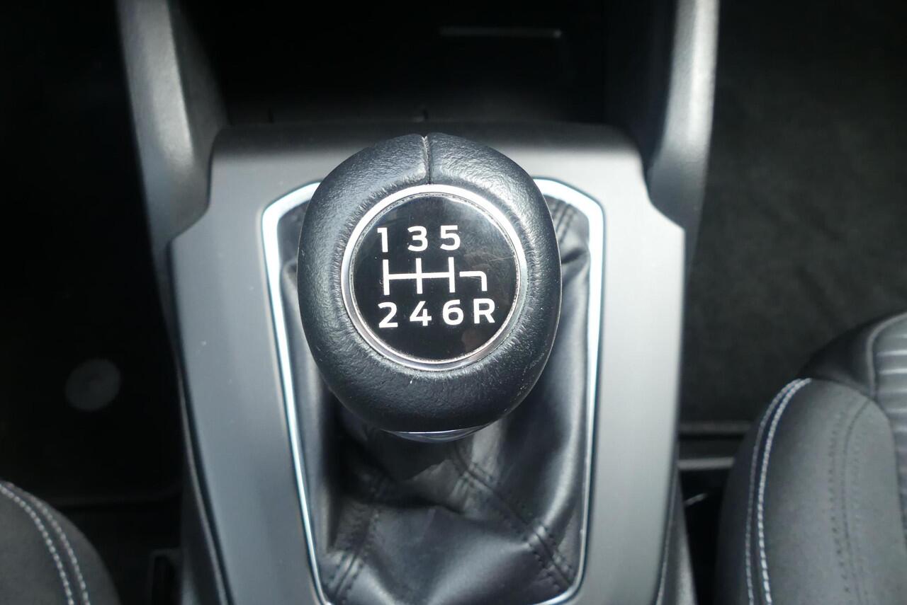 Ford FOCUS Wagon 1.0 EcoBoost Hybrid Titanium CRUISE, CLIMA, NAVI, STOEL/STUURVERWARMING, PDC V&A, 36.013KM