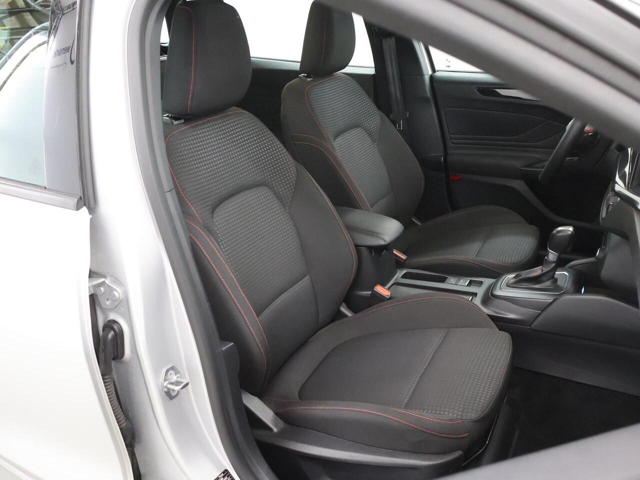 Ford FOCUS Wagon 1.0 EcoBoost Hybrid ST Line | Navigatie | Parkeercamera | Climate Control | Cruise control | Draadloos Carplay & Android Auto | Inklapbare spiegels