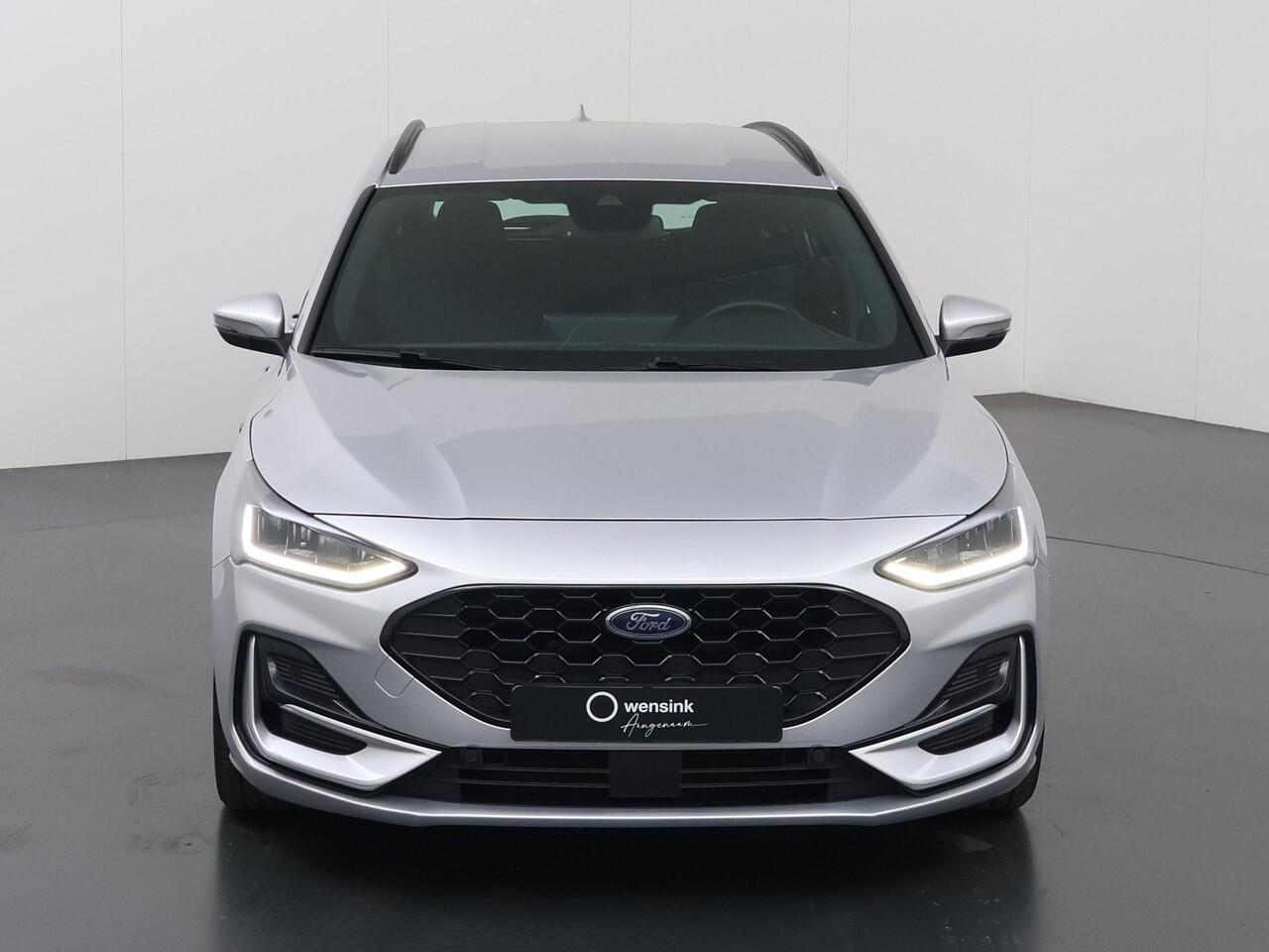 Ford FOCUS Wagon 1.0 EcoBoost Hybrid ST Line | Navigatie | Parkeercamera | Climate Control | Cruise control | Draadloos Carplay & Android Auto | Inklapbare spiegels