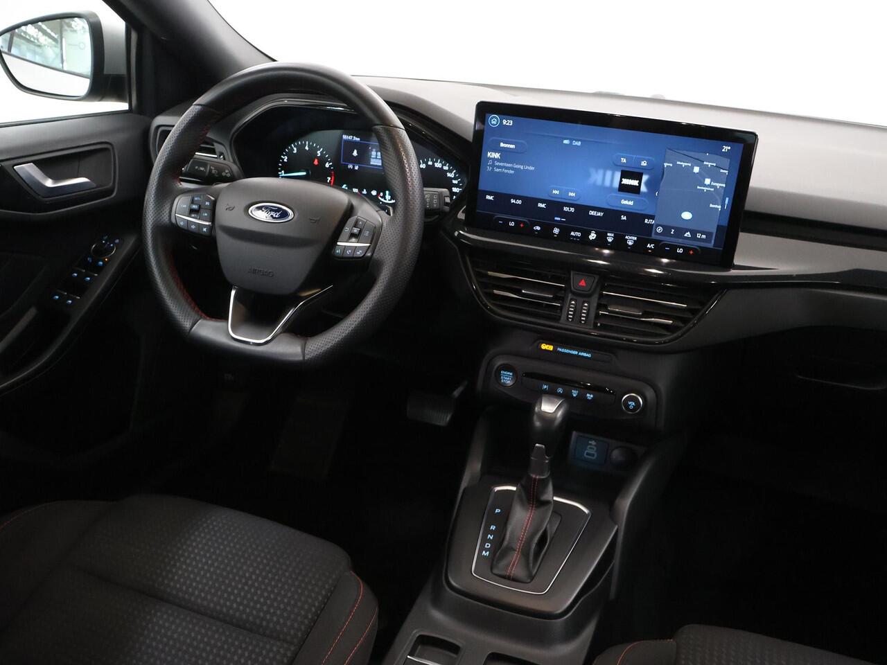 Ford FOCUS Wagon 1.0 EcoBoost Hybrid ST Line | Navigatie | Parkeercamera | Climate Control | Cruise control | Draadloos Carplay & Android Auto | Inklapbare spiegels