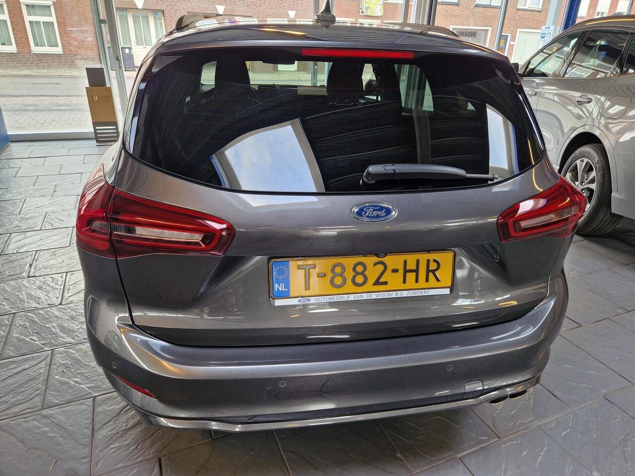 Ford FOCUS Wagon 1.0 EcoBoost Hybrid ST Line
