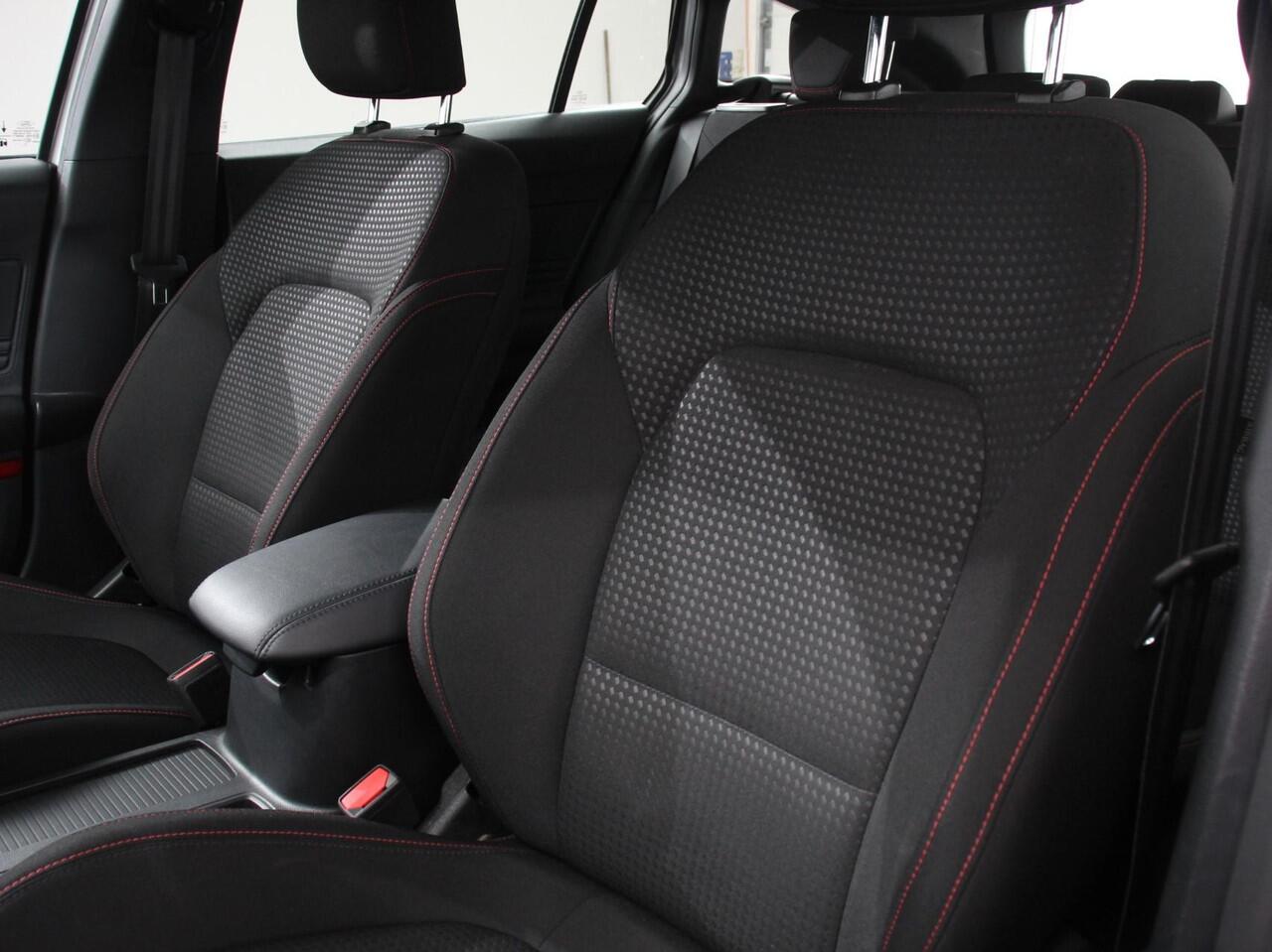 Ford FOCUS Wagon 1.0 125pk Hybrid Automaat ST Navigatie Climate control cruise control Carplay LM velgen Parkeersensoren Led Matrix koplampen