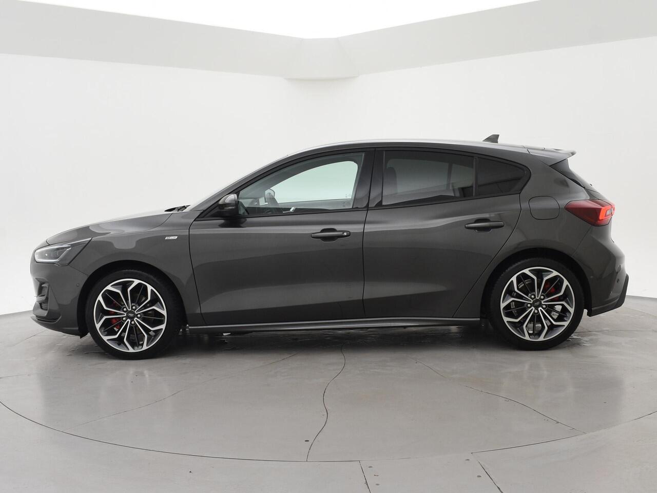 Ford FOCUS 1.0 ECOBOOST HYBRID 155 PK ST-LINE X + B&O | WINTERPACK | 13" NAVIGATIE | HEAD-UP | 18 INCH | ADAPTIVE CRUISE