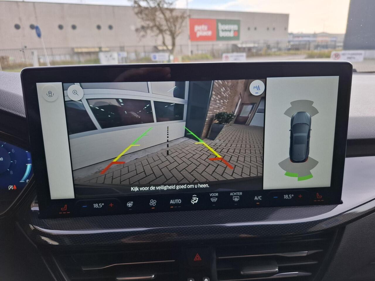 Ford FOCUS 1.0 EcoBoost Hybrid ST Line X