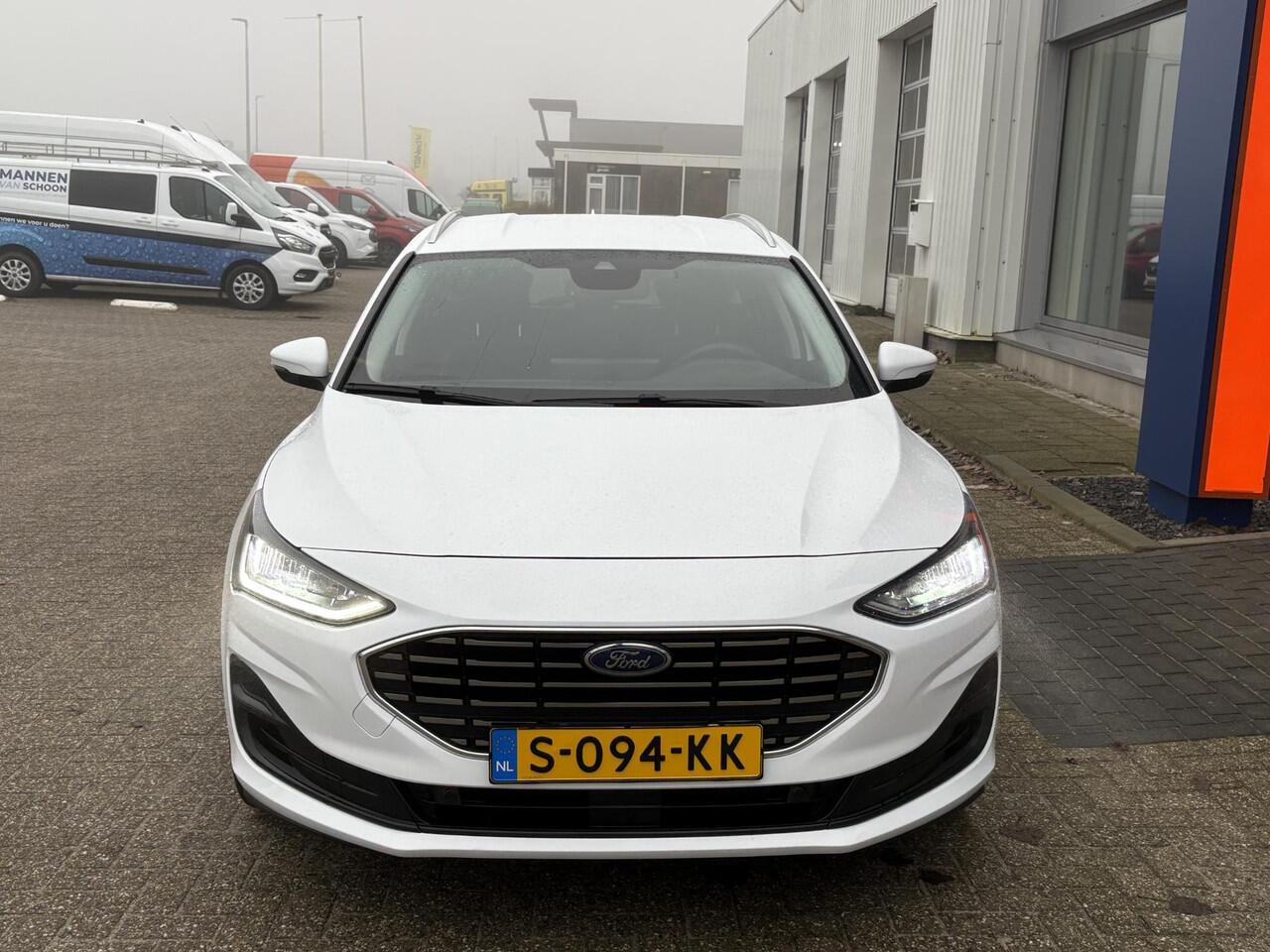 Ford FOCUS Wagon 1.0 EcoBoost Hybrid Titanium | Elektrisch uitklapbare trekhaak | Cruise Control | Winter Pack | Climate Control