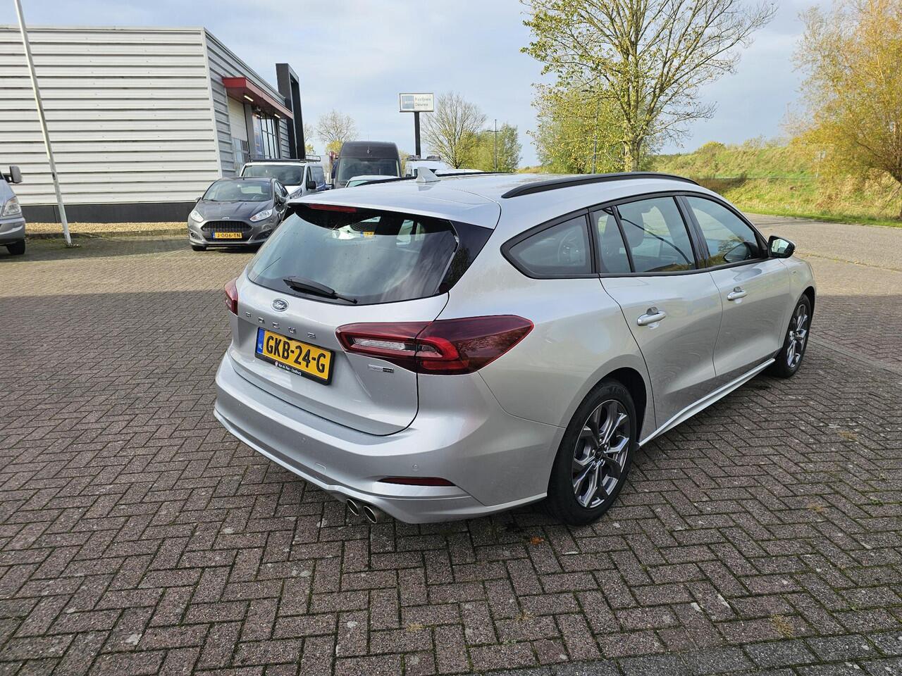 Ford FOCUS Wagon 1.0 EcoBoost Hybrid ST-Line Automaat Ford Focus Wagon 1.0 EcoBoost Hybrid Titanium Style