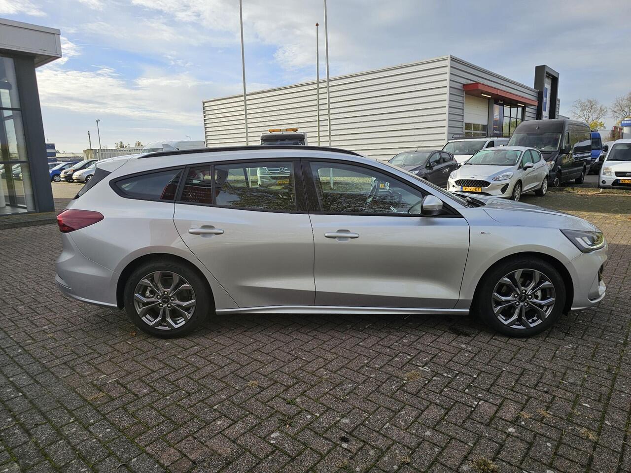 Ford FOCUS Wagon 1.0 EcoBoost Hybrid ST-Line Automaat Ford Focus Wagon 1.0 EcoBoost Hybrid Titanium Style