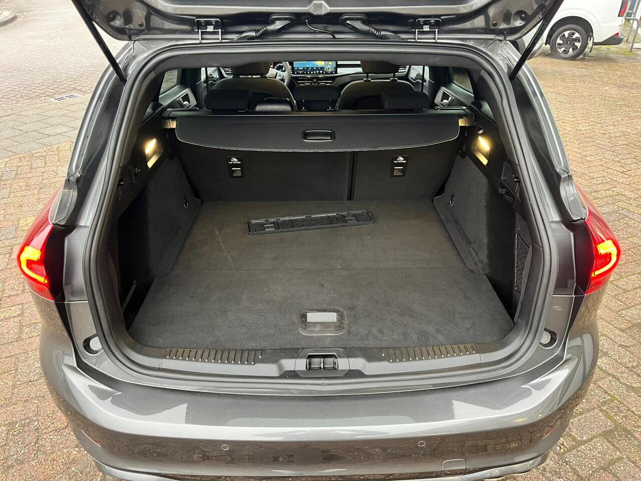 Ford FOCUS Wagon 1.0 EcoBoost 125 PK Hybrid ST Line