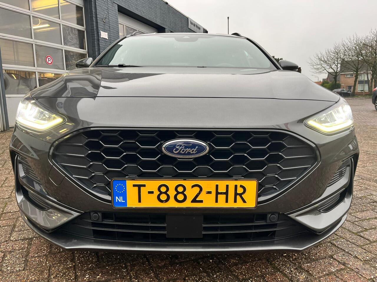 Ford FOCUS Wagon 1.0 EcoBoost 125 PK Hybrid ST Line