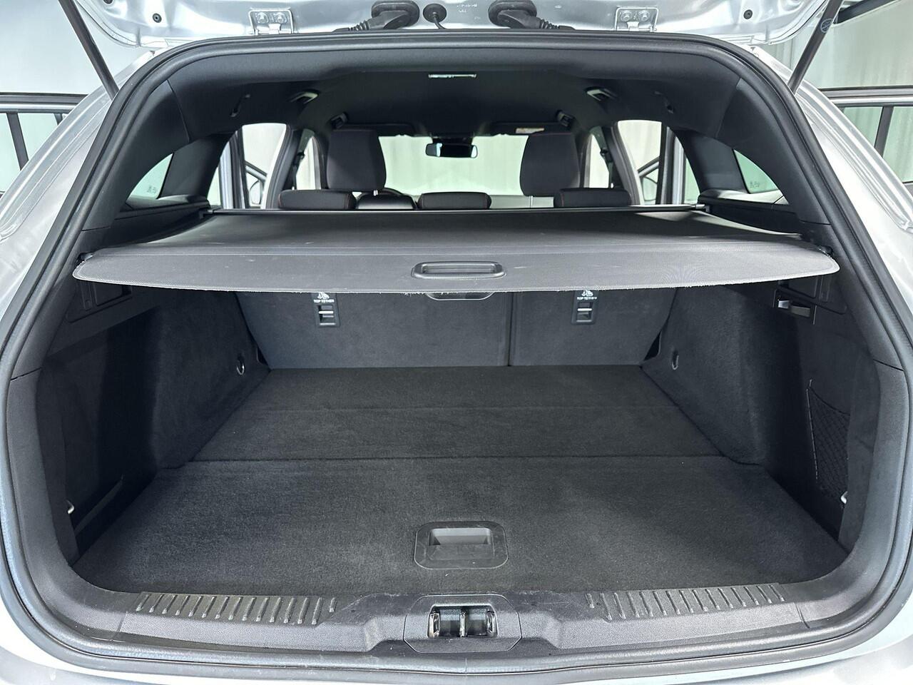 Ford FOCUS Wagon 1.0 EcoBoost Hybrid ST Line Automaat | Navi | CarPlay | LED