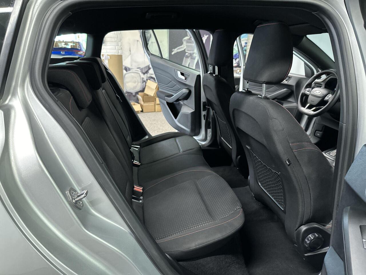 Ford FOCUS Wagon 1.0 EcoBoost Hybrid ST Line Automaat | Navi | CarPlay | LED