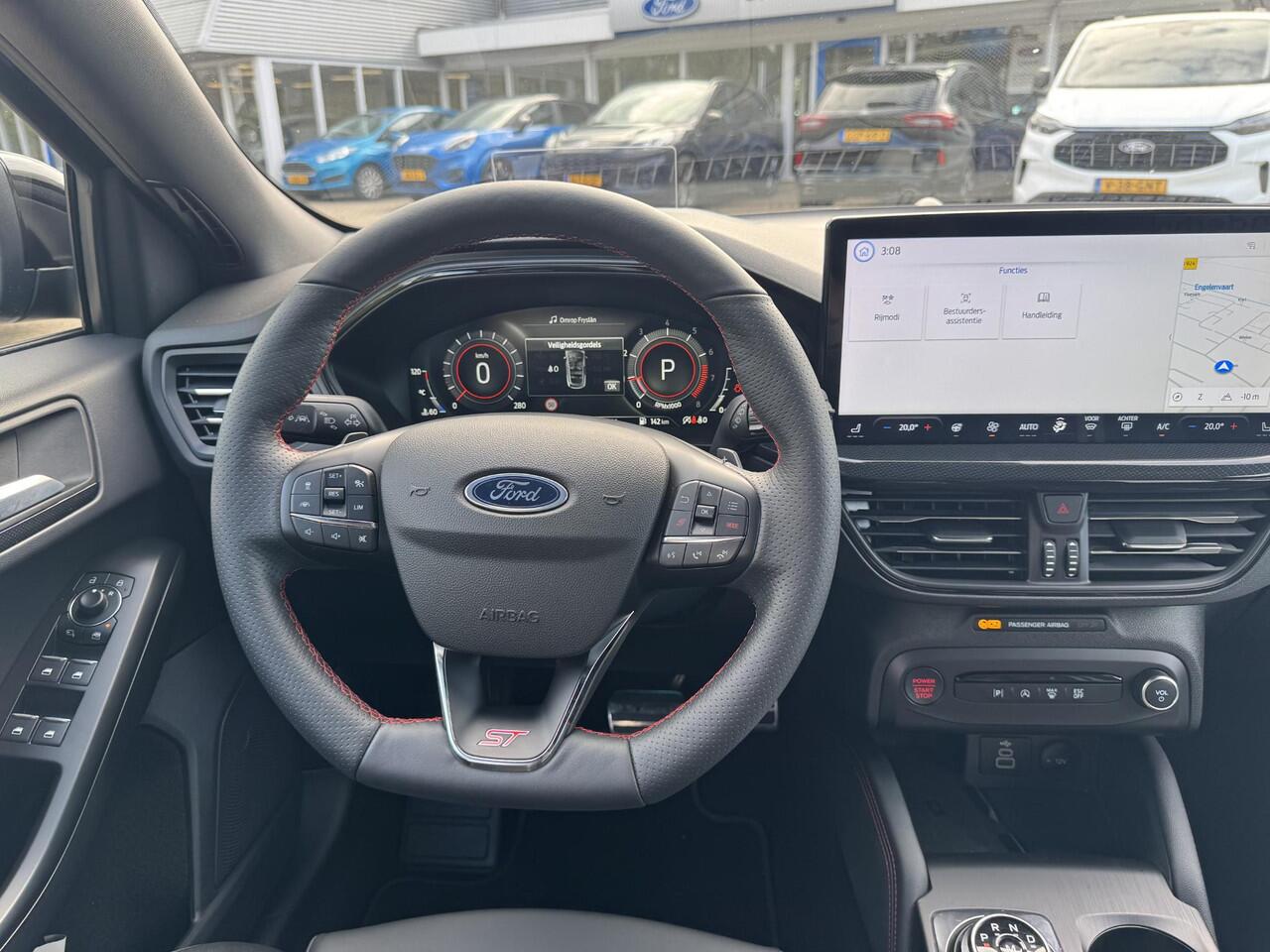 Ford FOCUS 2.3 EcoBoost ST-3 | 280pk Automaat | Performance Pack | AGR-stoelen | Winter Pack | Adaptive cruise control | Head up Display | Camera