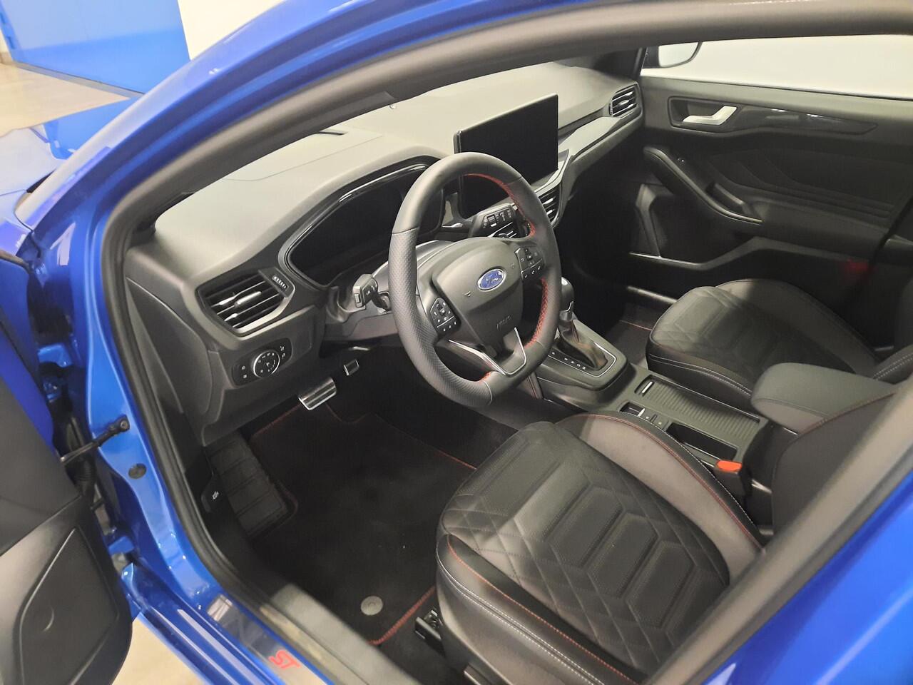 Ford FOCUS Wagon 1.0 EcoBoost 155 PK Hybrid ST Line X AUTOMAAT Ford Focus Wagon 1.0 EcoBoost 155 PK Hybrid ST Line X