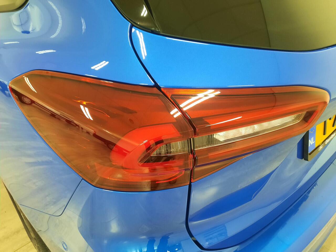 Ford FOCUS Wagon 1.0 EcoBoost 155 PK Hybrid ST Line X AUTOMAAT Ford Focus Wagon 1.0 EcoBoost 155 PK Hybrid ST Line X