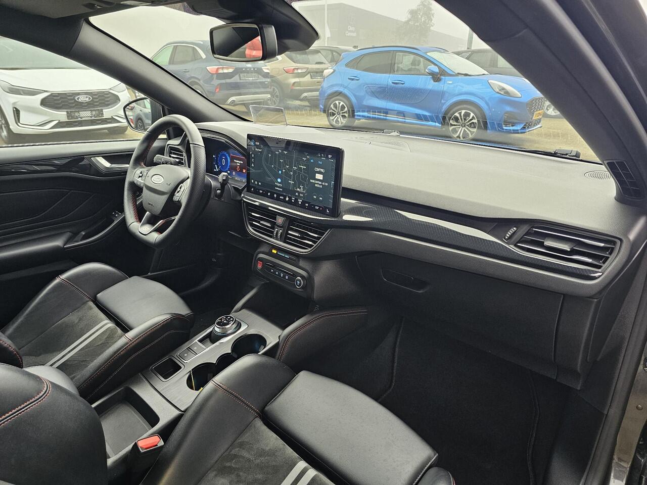 Ford FOCUS 2.3 EcoBoost ST-X | 280pk Automaat! | Winter Pack | AGR-stoelen | Camera | Bang&Olufsen | Head up Display | BLIS | Extra wielset | Fabrieksgarantie tm. 15-12-2028