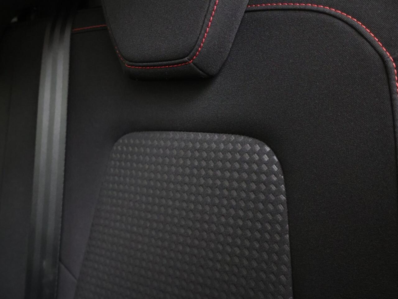 Ford FOCUS Wagon 1.0 EcoBoost Hybrid ST Line | Navi | Adapt. Cruise | Carplay