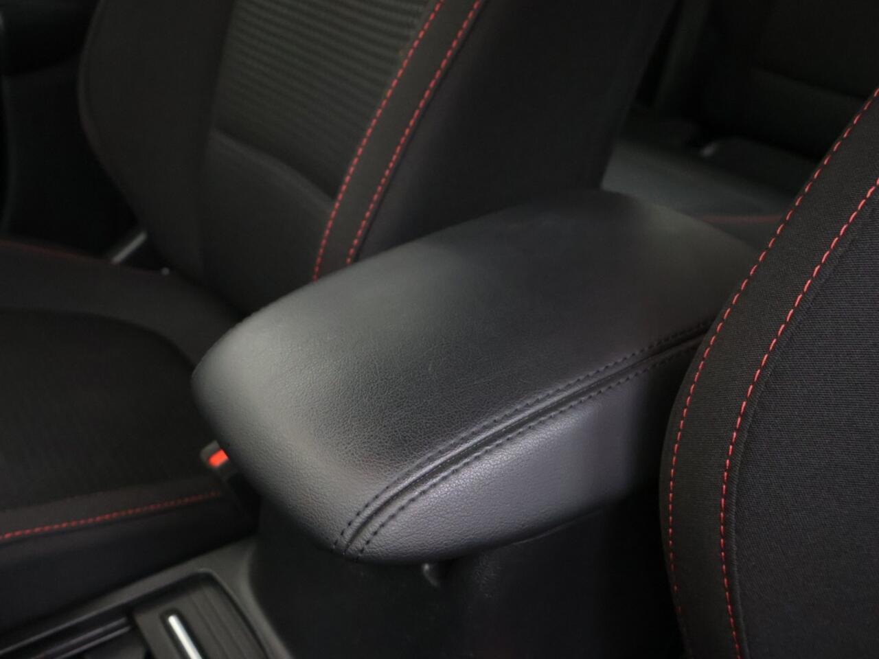 Ford FOCUS Wagon 1.0 EcoBoost Hybrid ST Line | Navi | Adapt. Cruise | Carplay